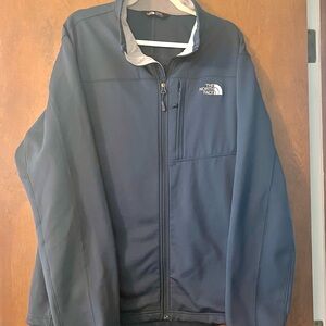 The North Face Men's Blue Jacket. Size XL. Excellent condition.